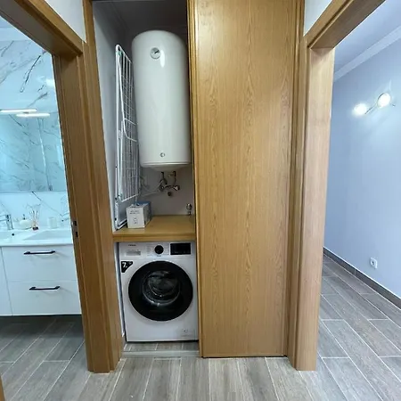 King's Village Lägenhet